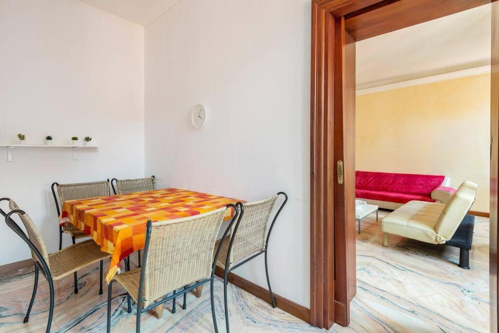 Apartment Under The Basilica Of Sant'Andrea Мантуя Экстерьер фото